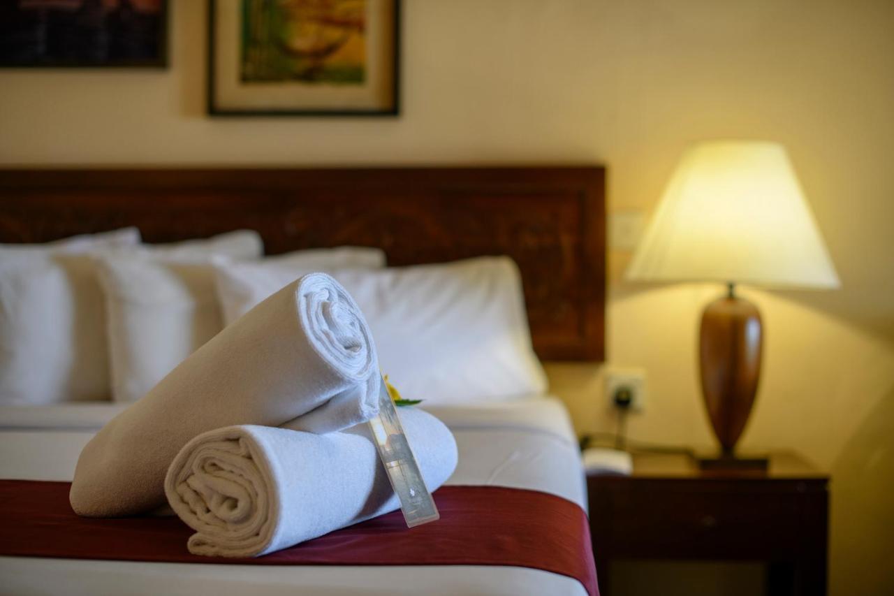 Frangipani Langkawi Resort Pantai Cenang  Εξωτερικό φωτογραφία